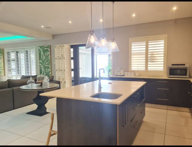 4 BEDROOM HOUSE TO LET IN MZINGAZI GOLF ESTATE